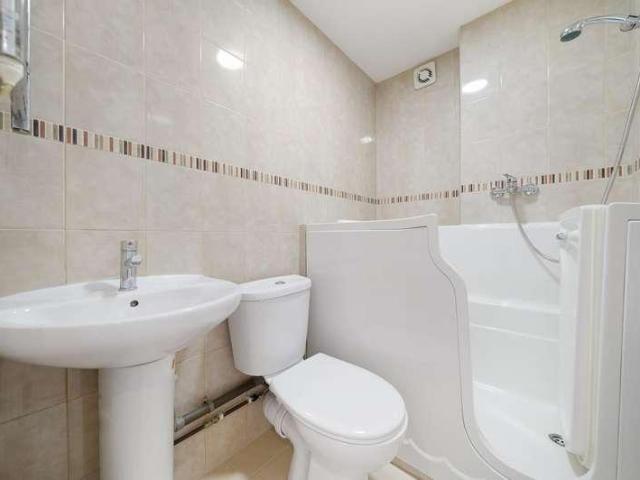 1 bed flat for sale