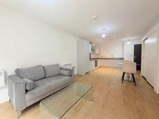 1 bed flat for sale