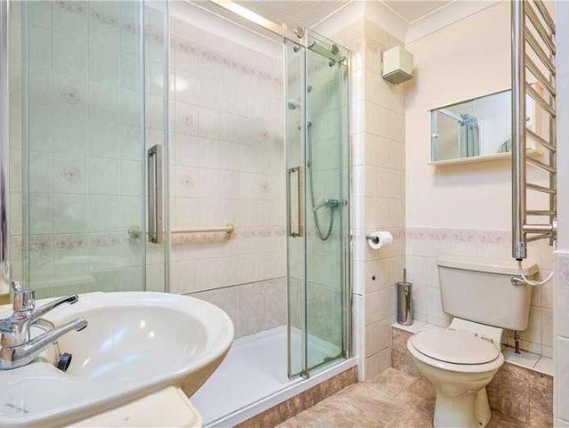 1 bed flat for sale