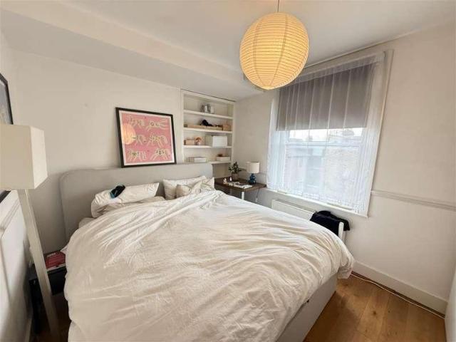 1 bed flat for sale