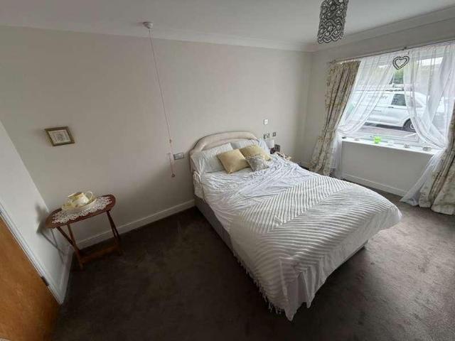 1 bed flat for sale