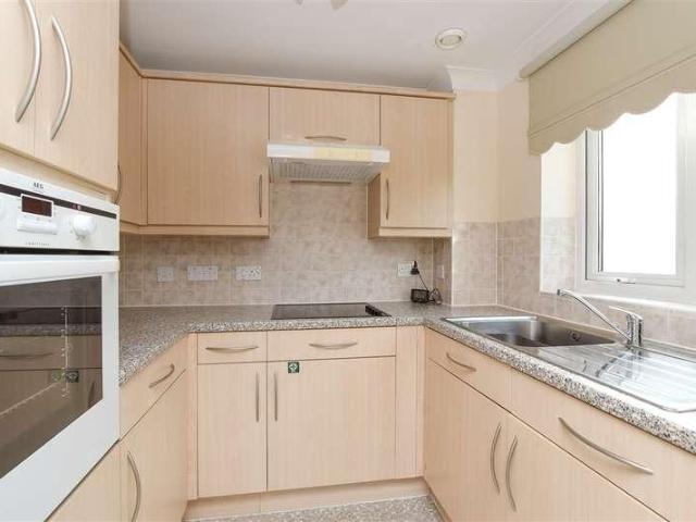 1 bed flat for sale