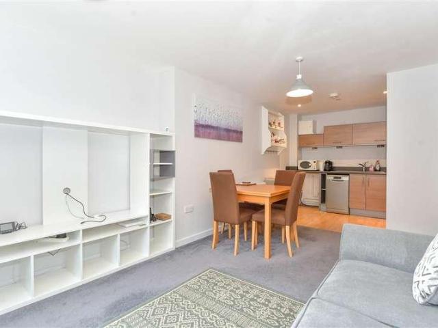 1 bed flat for sale