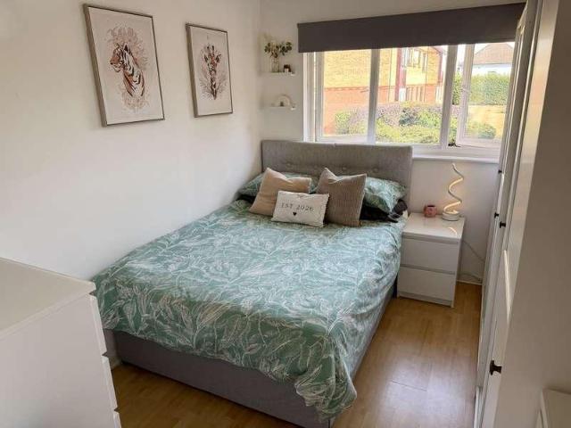 1 bed flat for sale