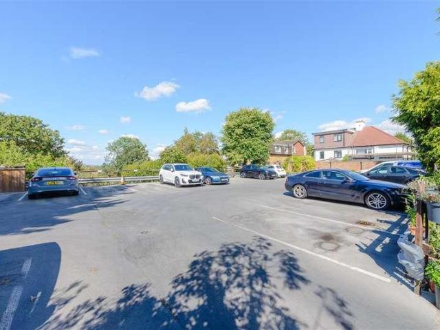 1 bed flat for sale