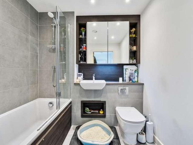 1 bed flat for sale