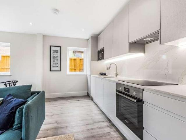 1 bed flat for sale