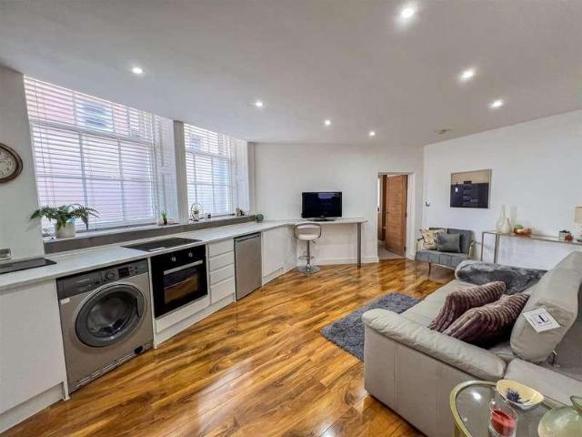 1 bed flat for sale