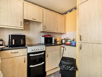 1 bed flat for sale