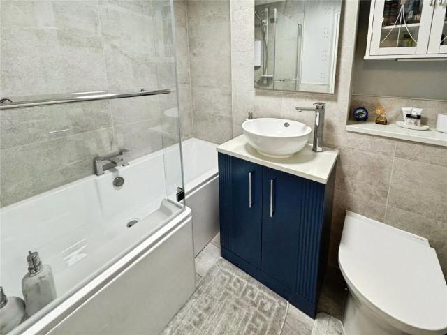 1 bed flat for sale