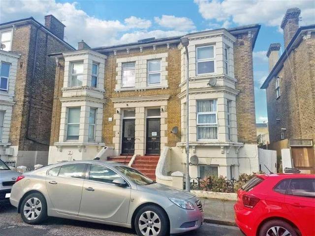 1 bed flat for sale