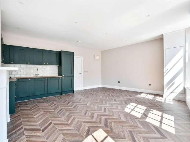 1 bed flat for sale