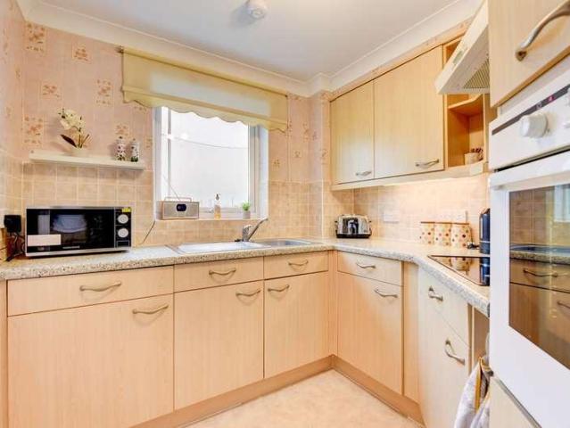 1 bed flat for sale