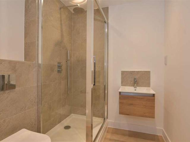1 bed flat for sale