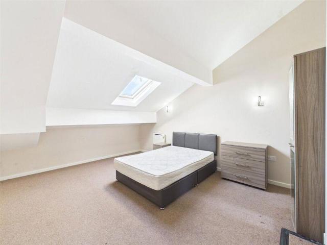1 bed flat for sale