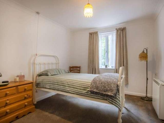 1 bed flat for sale