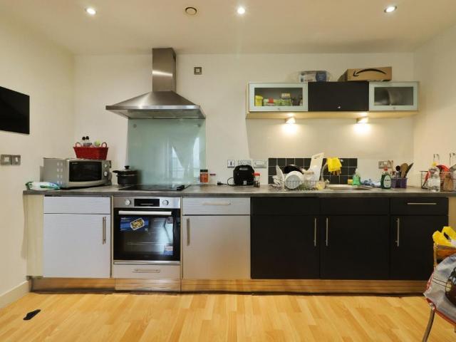 1 bed flat for sale