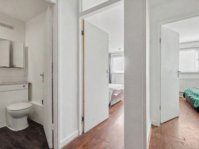 1 bed flat for sale
