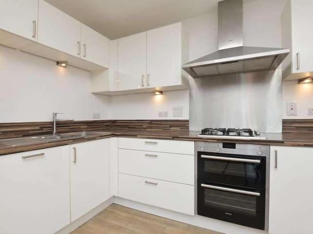 1 bed flat for sale