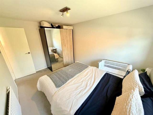 1 bed flat for sale