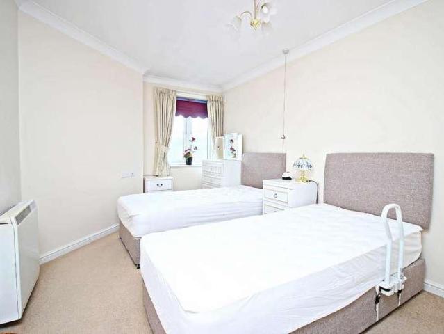 1 bed flat for sale