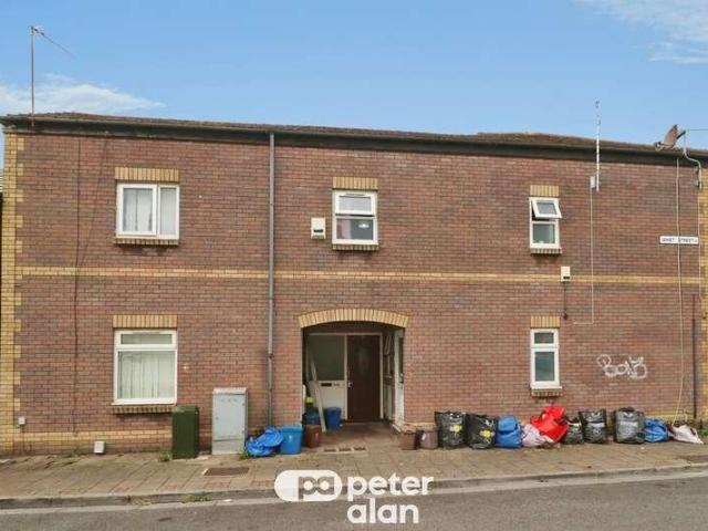 1 bed flat for sale