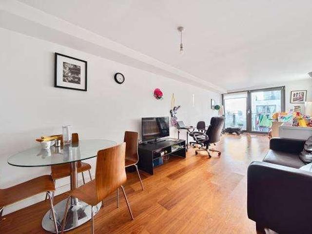 1 bed flat for sale