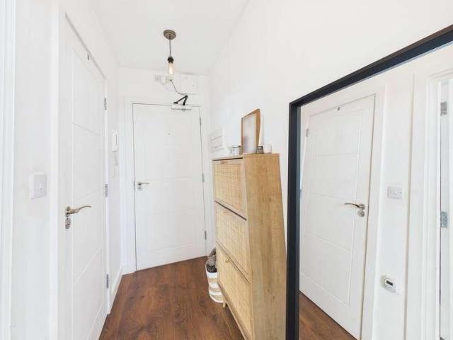 1 bed flat for sale