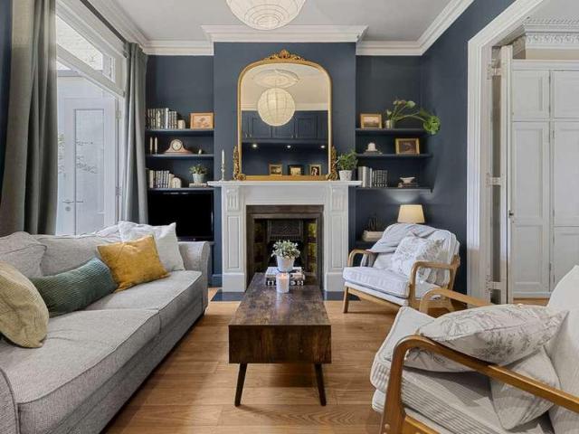 1 bed flat for sale