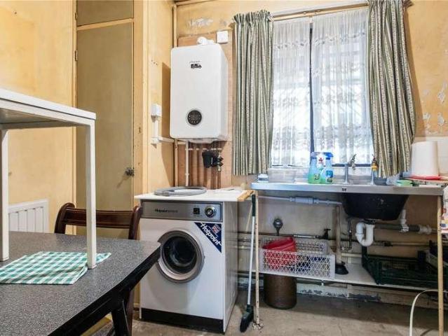 1 bed flat for sale