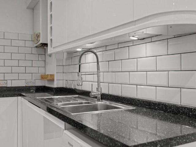 1 bed flat for sale