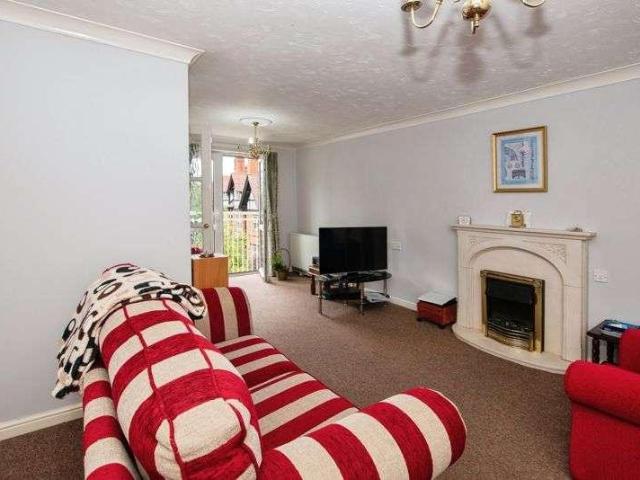 1 bed flat for sale