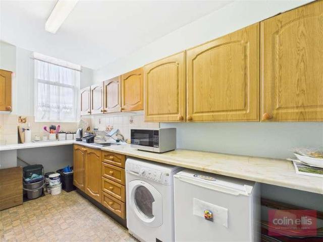 1 bed flat for sale