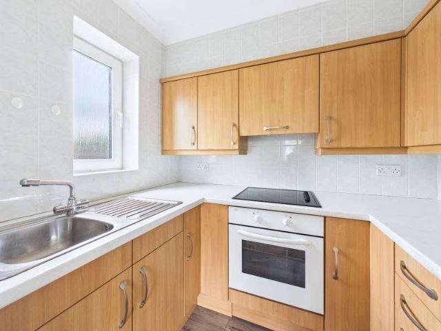 1 bed flat for sale