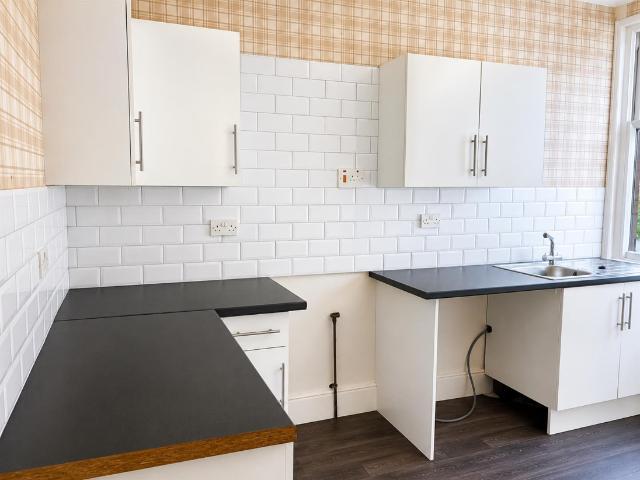1 bed flat for sale