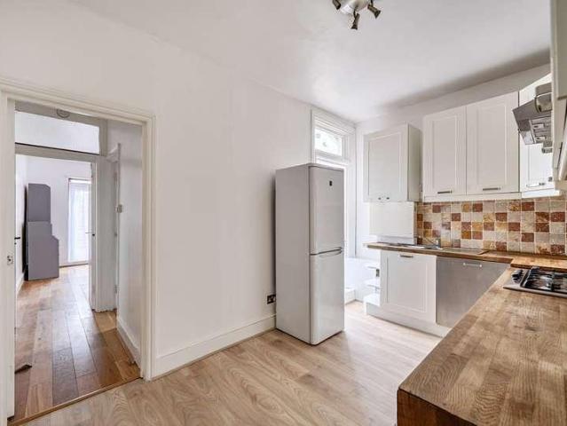1 bed flat for sale