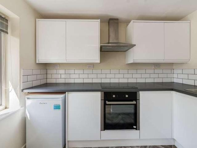 1 bed flat for sale