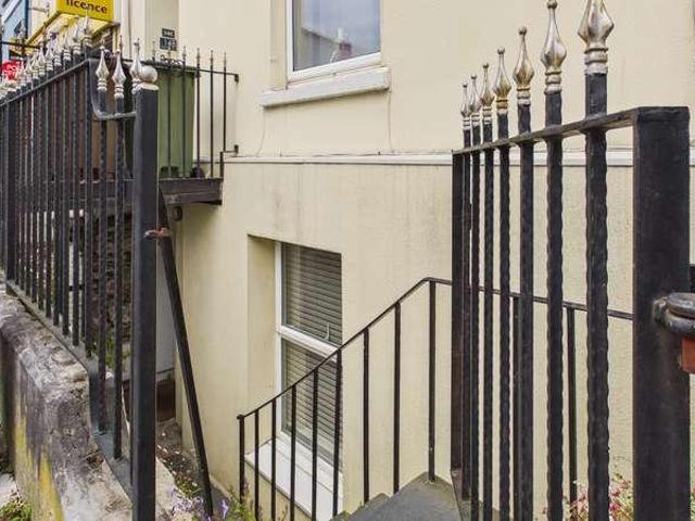 1 bed flat for sale