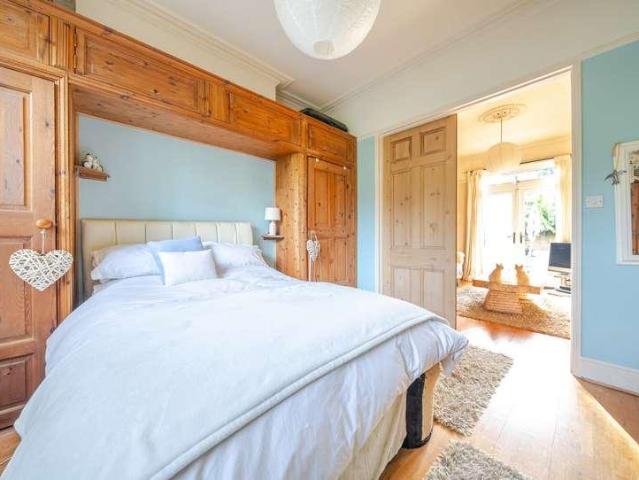 1 bed flat for sale