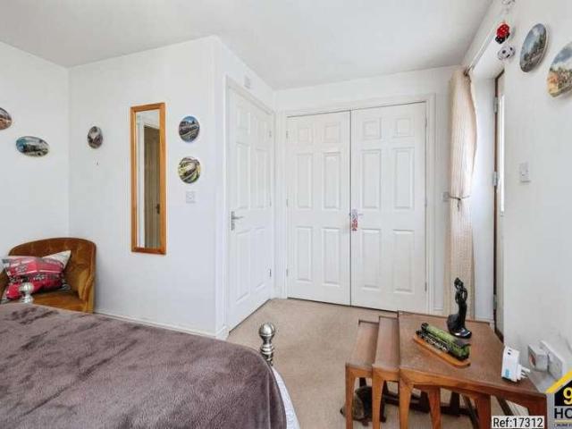 1 bed flat for sale