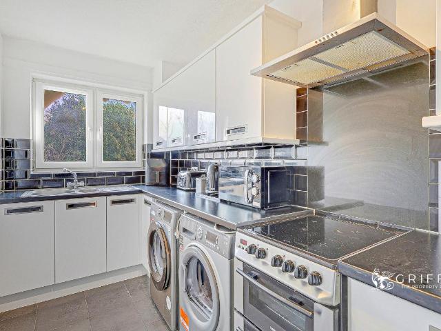 1 bed flat for sale