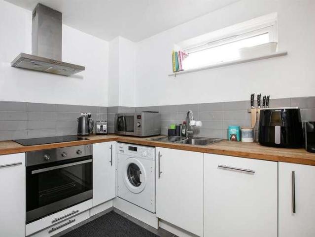 1 bed flat for sale