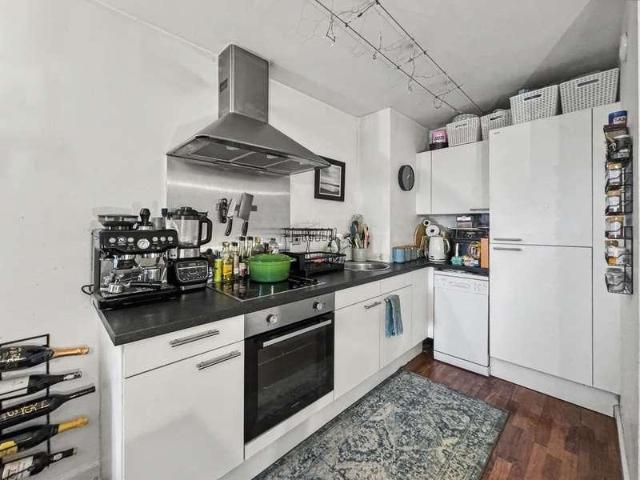 1 bed flat for sale