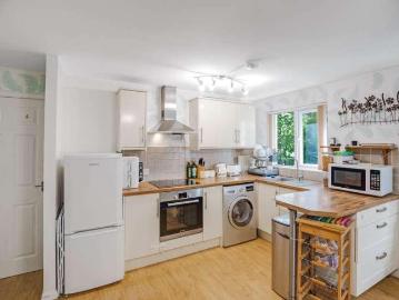 1 bed flat for sale