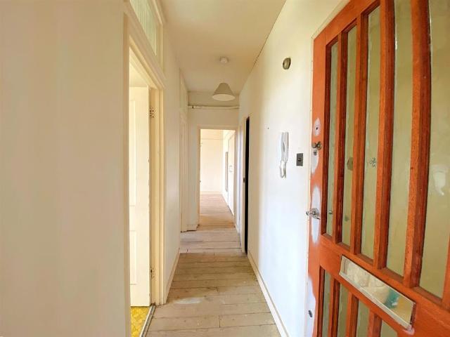 1 bed flat for sale
