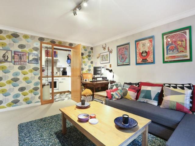 1 bed flat for sale