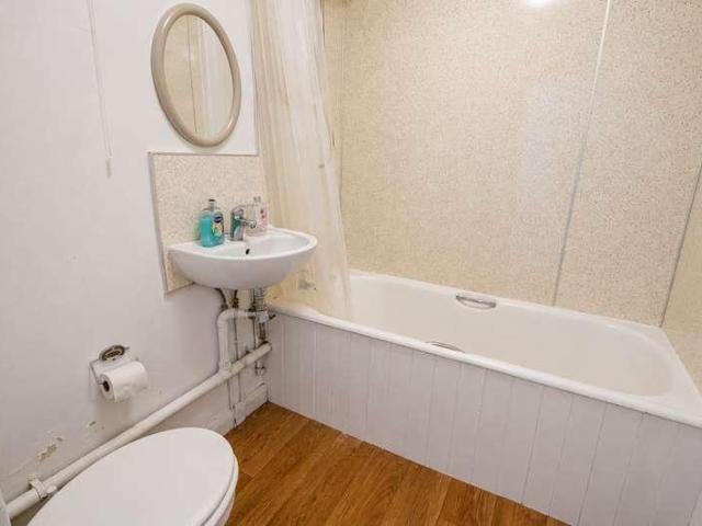 1 bed flat for sale