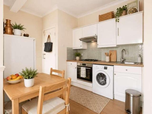 1 bed flat for sale