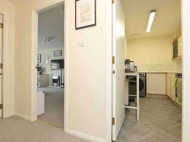 1 bed flat for sale