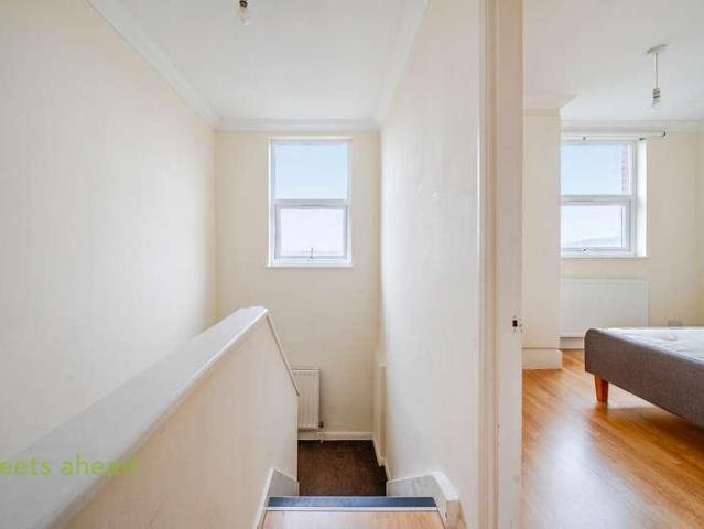 1 bed flat for sale